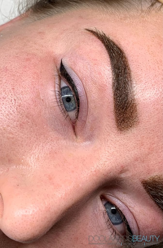 permanente make-up wenkbrauwen korstjes